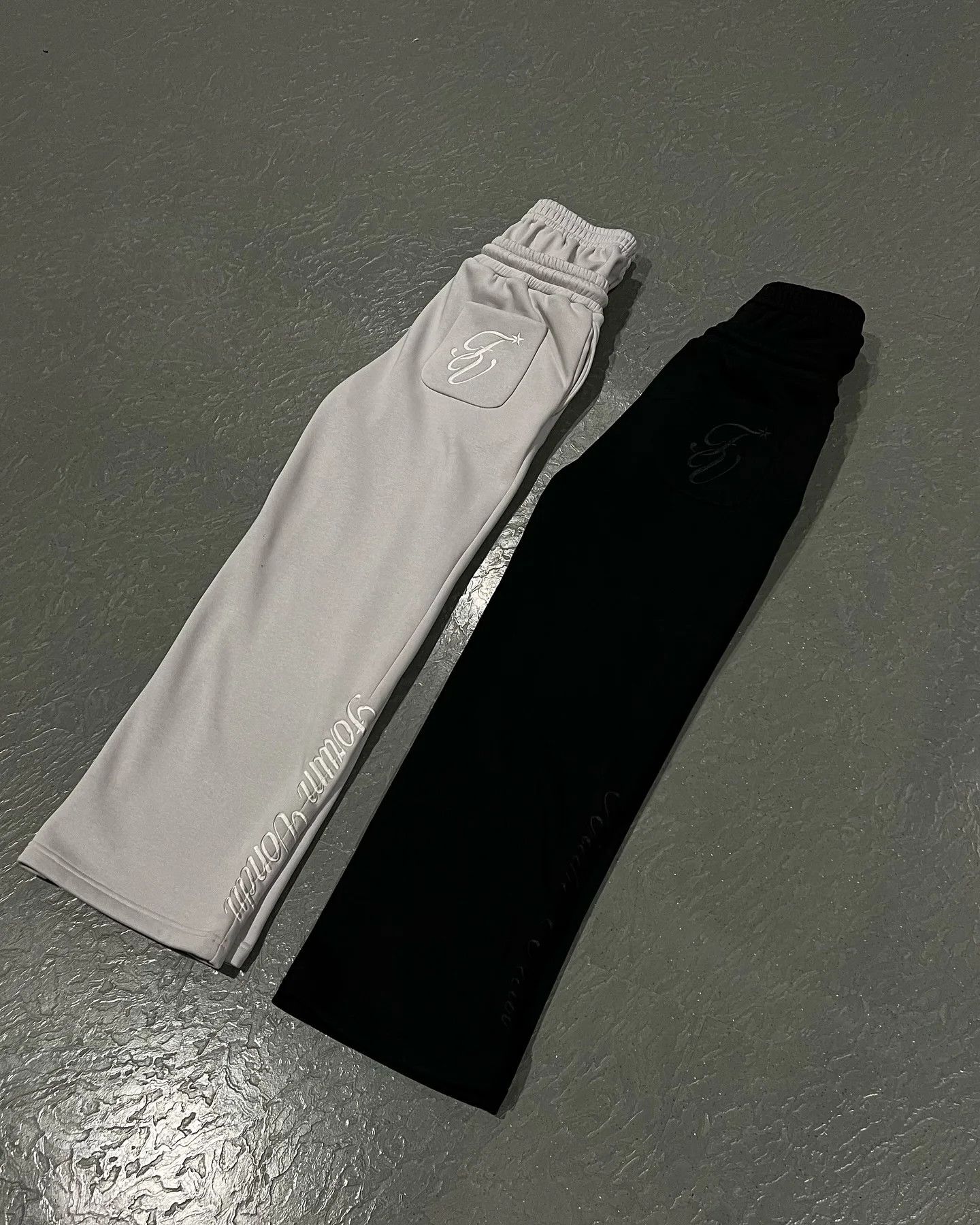 MonoThread Pants